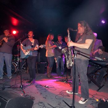 882520_4590546963725_1189990450_o